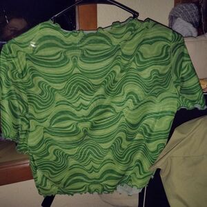 SHEIN Green Swirl Short Sleeve Top